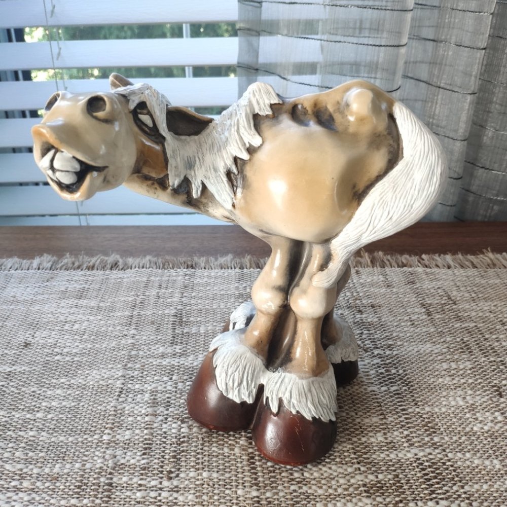 VTG John Raya Buster the Bay Horse Beasties of the Kingdom 1987